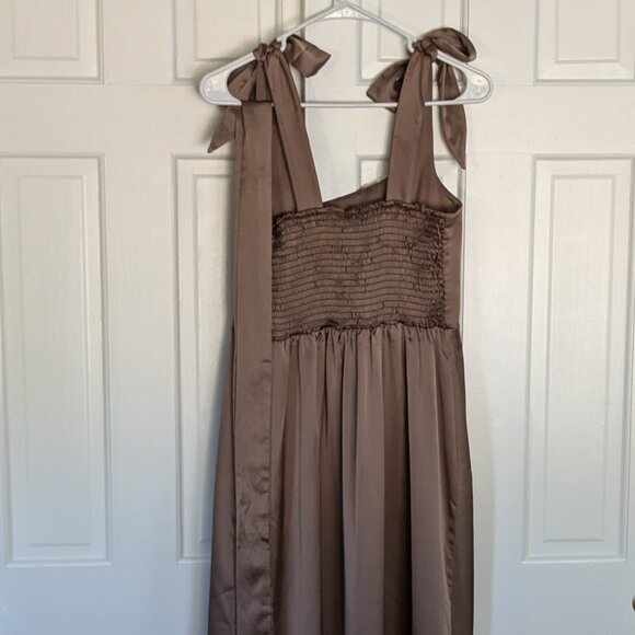 Show Me Your Mumu Claire Midi Dress - Dune Luxe Satin / Mocha Mousse - Picture 6 of 6